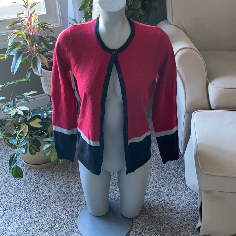 5/$25 Ladies Cardigan lightweight sweater